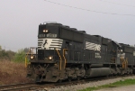 NS 2517 leads train E26 out of town